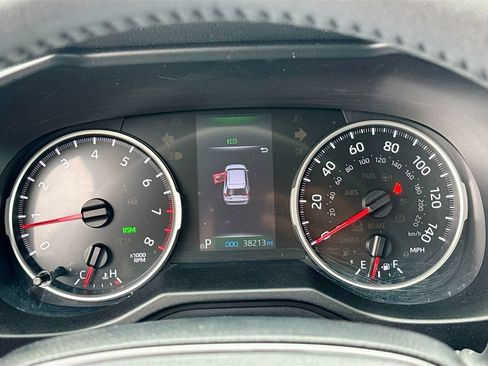 Used 2019 Toyota RAV4 XLE AWD/4WD image 10