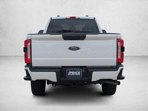 Used 2024 Ford F250 XL w/ STX Appearance Package image 5