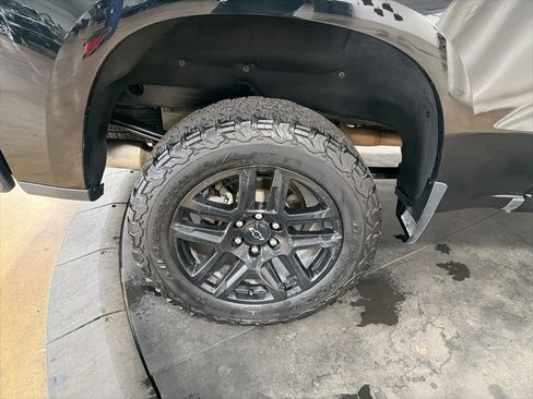 Used 2023 Chevrolet Silverado 1500 LT Trail Boss w/ Protection Package image 37