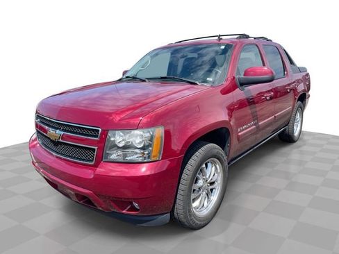 Used 2007 Chevrolet Avalanche LTZ w/ LTZ Preferred Equipment Group AWD/4WD image 1