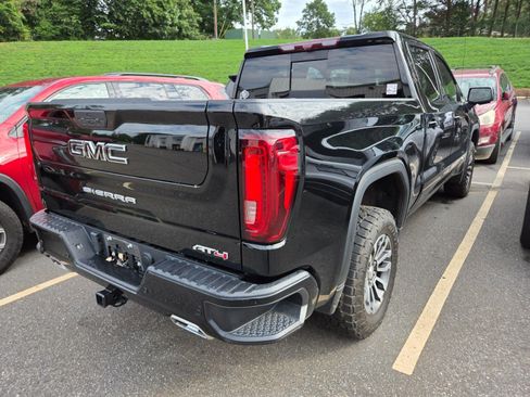 Used 2021 GMC Sierra 1500 AT4 w/ AT4 Value Package AWD/4WD image 6