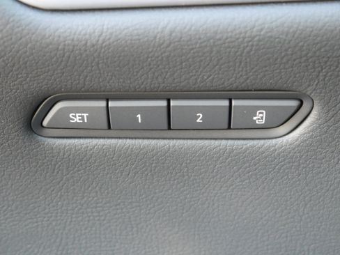Certified 2023 Cadillac XT5 Premium Luxury AWD/4WD image 33