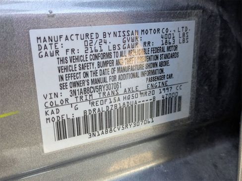 Used 2024 Nissan Sentra SV image 32