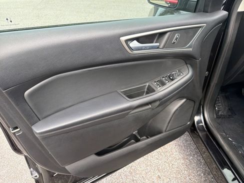 Used 2024 Ford Edge SEL AWD/4WD image 18