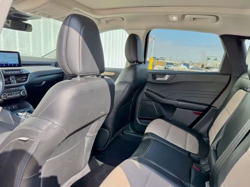 Used 2021 Ford Escape Titanium w/ Titanium Elite Package image 13