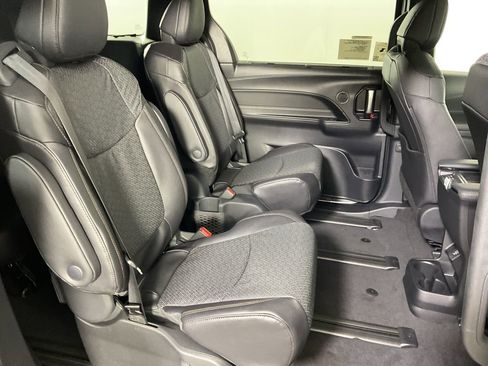 New 2026 Toyota Sienna Limited image 21
