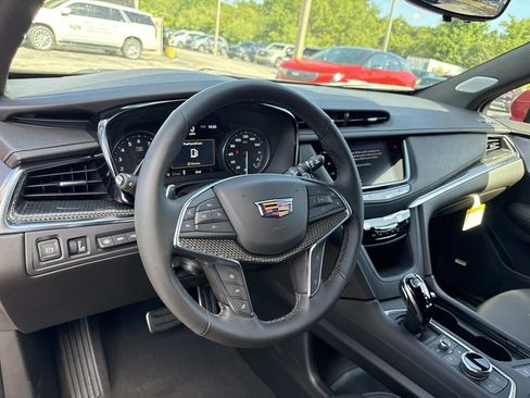 New 2026 Cadillac XT5 Sportv w/ LPO, Onyx Lite Package AWD/4WD image 33