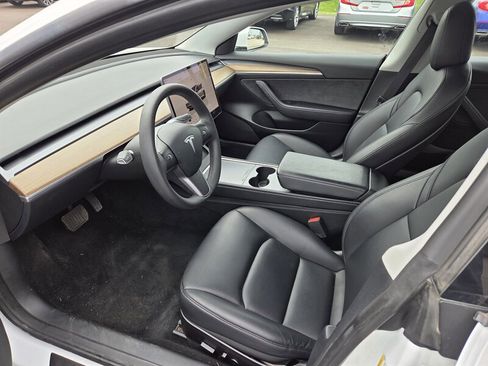 Used 2022 Tesla Model 3 Long Range AWD/4WD image 10