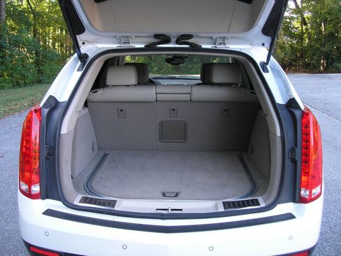 Used 2015 Cadillac SRX Performance w/ Driver Awareness Package image 9