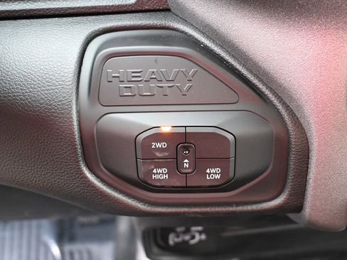 New 2026 RAM 2500 Tradesman w/ Chrome Appearance Group AWD/4WD image 18