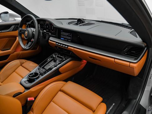 Used 2025 Porsche 911 Carrera image 53