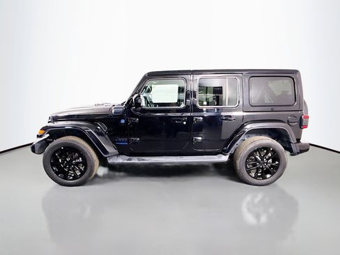 Used 2021 Jeep Wrangler Unlimited Sahara image 6