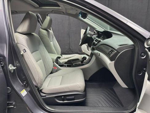 Used 2013 Honda Accord EX V6 Sedan image 27