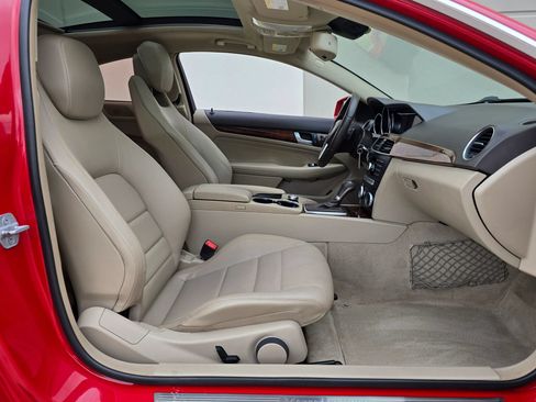 Used 2012 Mercedes-Benz C 250 Coupe image 23