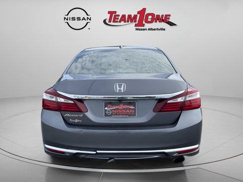 Used 2017 Honda Accord EX-L image 6