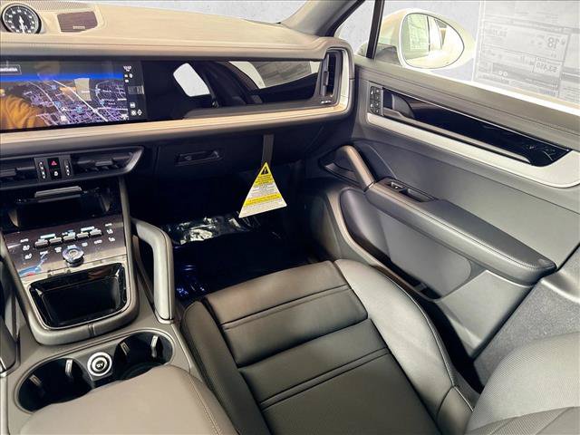Used 2026 Porsche Cayenne S AWD/4WD image 21