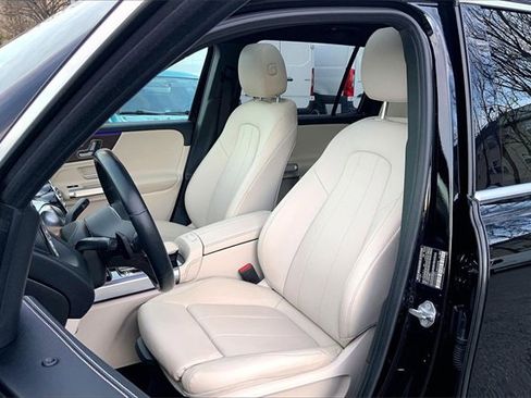 Used 2020 Mercedes-Benz GLB 250 4MATIC image 6