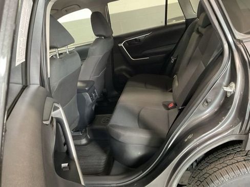 Used 2025 Toyota RAV4 LE AWD/4WD image 18