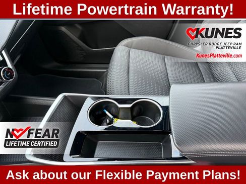 Used 2025 Chevrolet Equinox LT image 28