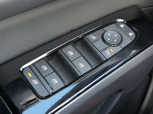 New 2026 Nissan Pathfinder SL FWD image 23