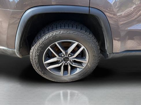Used 2020 Jeep Grand Cherokee Limited w/ Luxury Group II AWD/4WD image 30