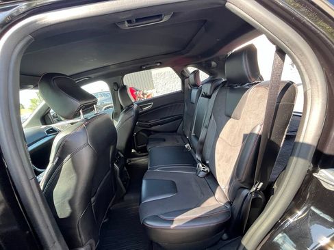 Used 2024 Ford Edge ST w/ Equipment Group 401A AWD/4WD image 22