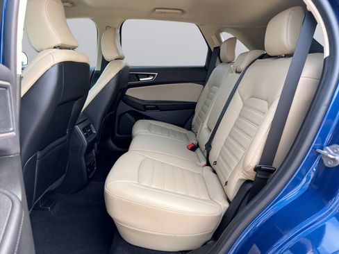 Used 2024 Ford Edge SEL w/ Convenience Package AWD/4WD image 16