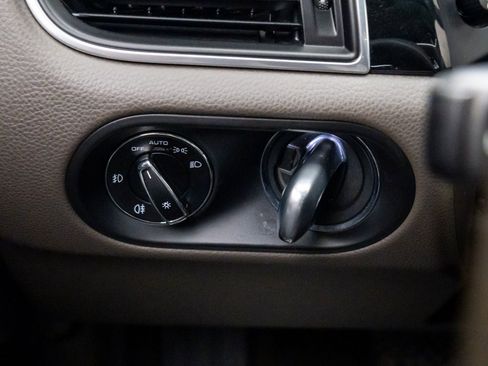 Used 2017 Porsche Macan S image 24