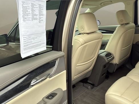 Certified 2022 Cadillac XT6 Premium Luxury w/ Technology Package image 15