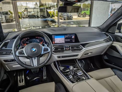Used 2020 BMW X7 xDrive40i w/ M Sport Package AWD/4WD image 24