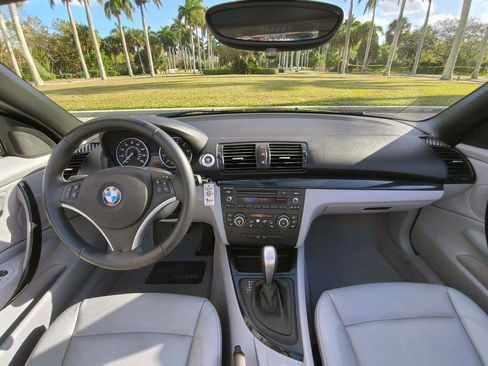 Used 2011 BMW 128i 128i Convertible 2D image 32