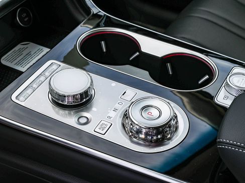 New 2027 Genesis GV80 2.5T AWD/4WD image 21