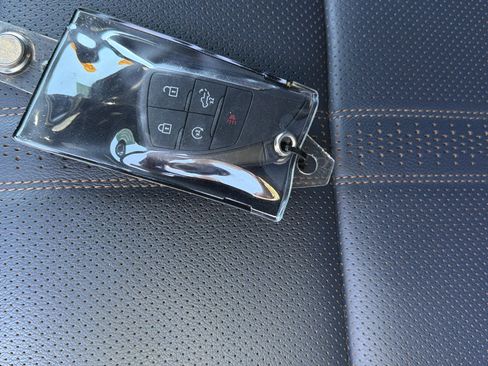 Used 2025 Chevrolet Silverado 1500 High Country image 36