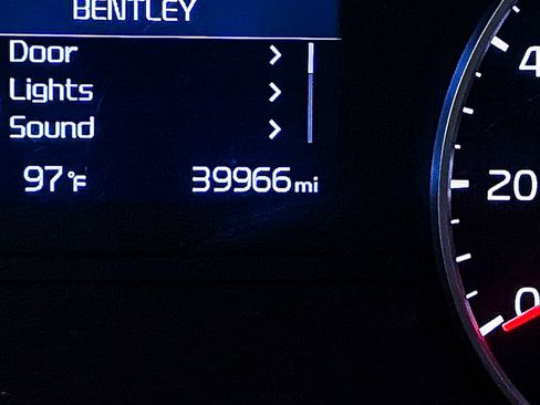 Used 2022 Kia Sportage Nightfall Edition image 32