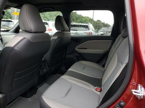 Certified 2025 Subaru Forester Premium w/ Convenience Package #2 AWD/4WD image 13