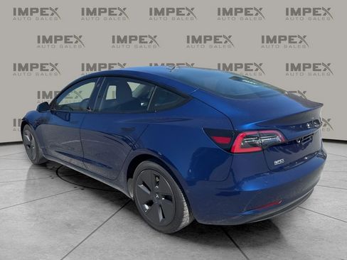 Used 2021 Tesla Model 3 Standard Range Plus image 3