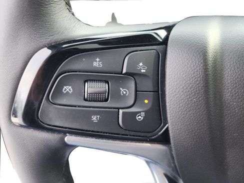 Used 2024 Buick Enclave Avenir w/ Avenir Technology Package image 32