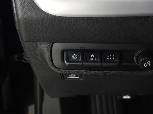 Used 2023 GMC Terrain SLT w/ Infotainment Package II AWD/4WD image 25