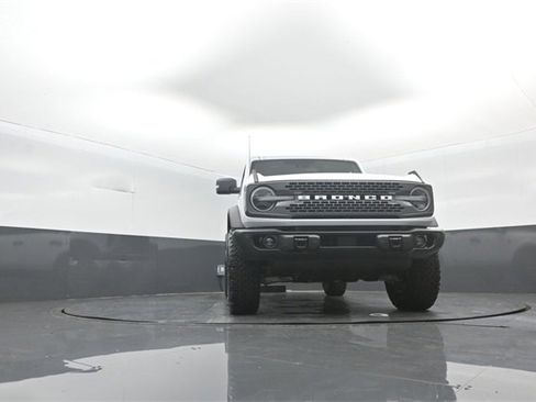 New 2025 Ford Bronco Badlands image 31