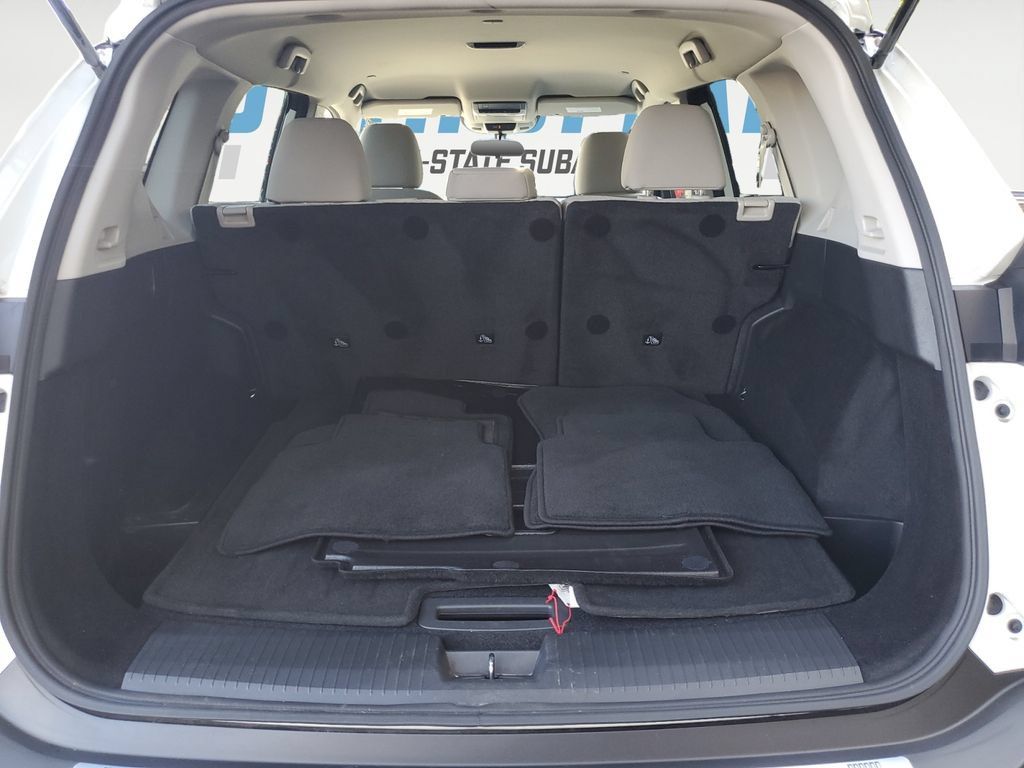 Used 2023 Nissan Rogue SV AWD/4WD image 16