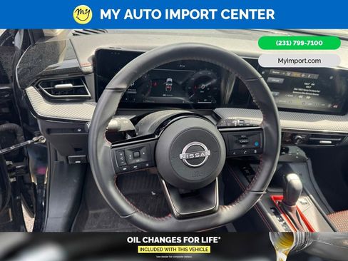 Used 2025 Nissan Kicks SR w/ Illumination Package AWD/4WD image 9