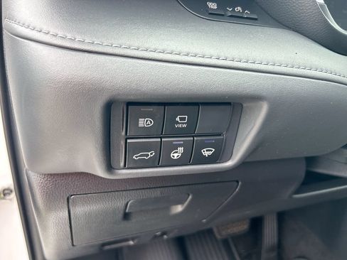 Used 2022 Toyota Highlander Limited FWD image 15