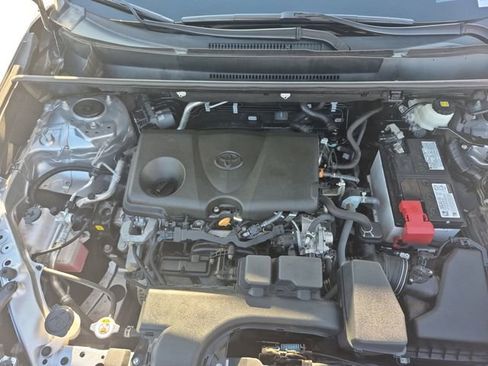 Used 2022 Toyota RAV4 XLE image 20