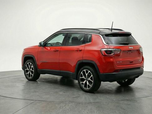 Used 2025 Jeep Compass Limited AWD/4WD image 6