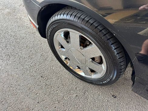 Used 2002 Ford Thunderbird RWD image 24