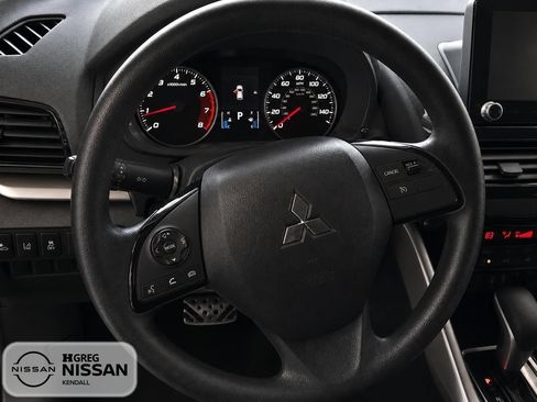 Used 2023 Mitsubishi Eclipse Cross LE AWD/4WD image 10