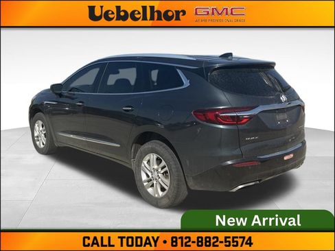Used 2018 Buick Enclave Essence FWD image 9