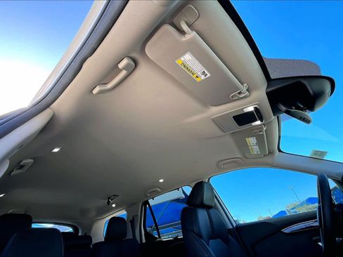 Used 2025 Honda Pilot EX-L image 13