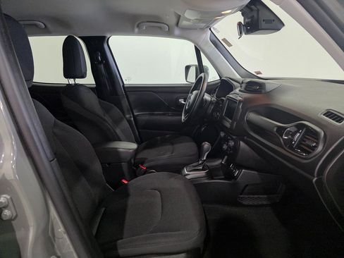 Used 2020 Jeep Renegade Altitude image 22