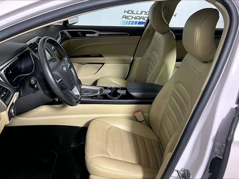 Used 2016 Ford Fusion SE w/ Equipment Group 202A FWD image 20